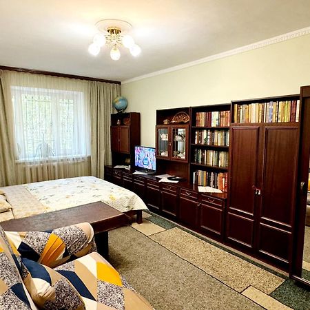 Ботанический сад Тихий район Квартира Алматы Экстерьер фото